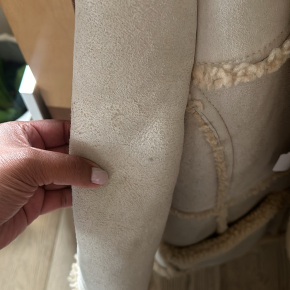 Vintage shearling coat jacket size 44 / fits medium to xl. Firm - Picture 3 of 8